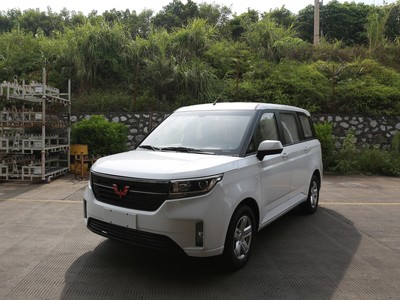 五菱微旅车新车报价2022款全解!买车必看!