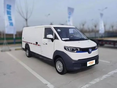 智蓝精灵E7新车报价2024款全分析，买车不踩坑！