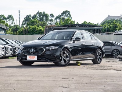 奔驰E级最新价格2025款，买车前的全方位指南