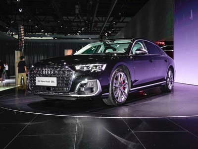 奥迪S8新车报价2025款，各配置车型售价全解析