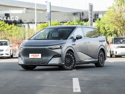 小鹏X9多少钱 2025款落地价，豪华配置超值价来袭
