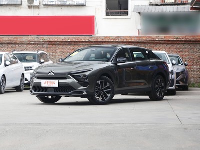 凡尔赛C5 X价格，最低售价14.37万起，赶紧行动