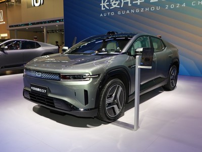 启源E07价格，最低售价19.99万起，赶紧行动