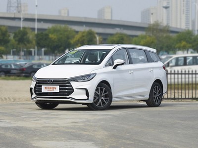 宋MAX新能源 2022新款价格与配置的完美平衡